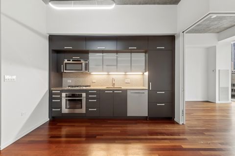 Tiny photo for 550 N St Clair Street #2002, Chicago, IL 60611 (MLS # 12676280)