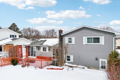 Tiny photo for 2705 Jacquelyn Lane, Waukegan, IL 60087 (MLS # 12577452)
