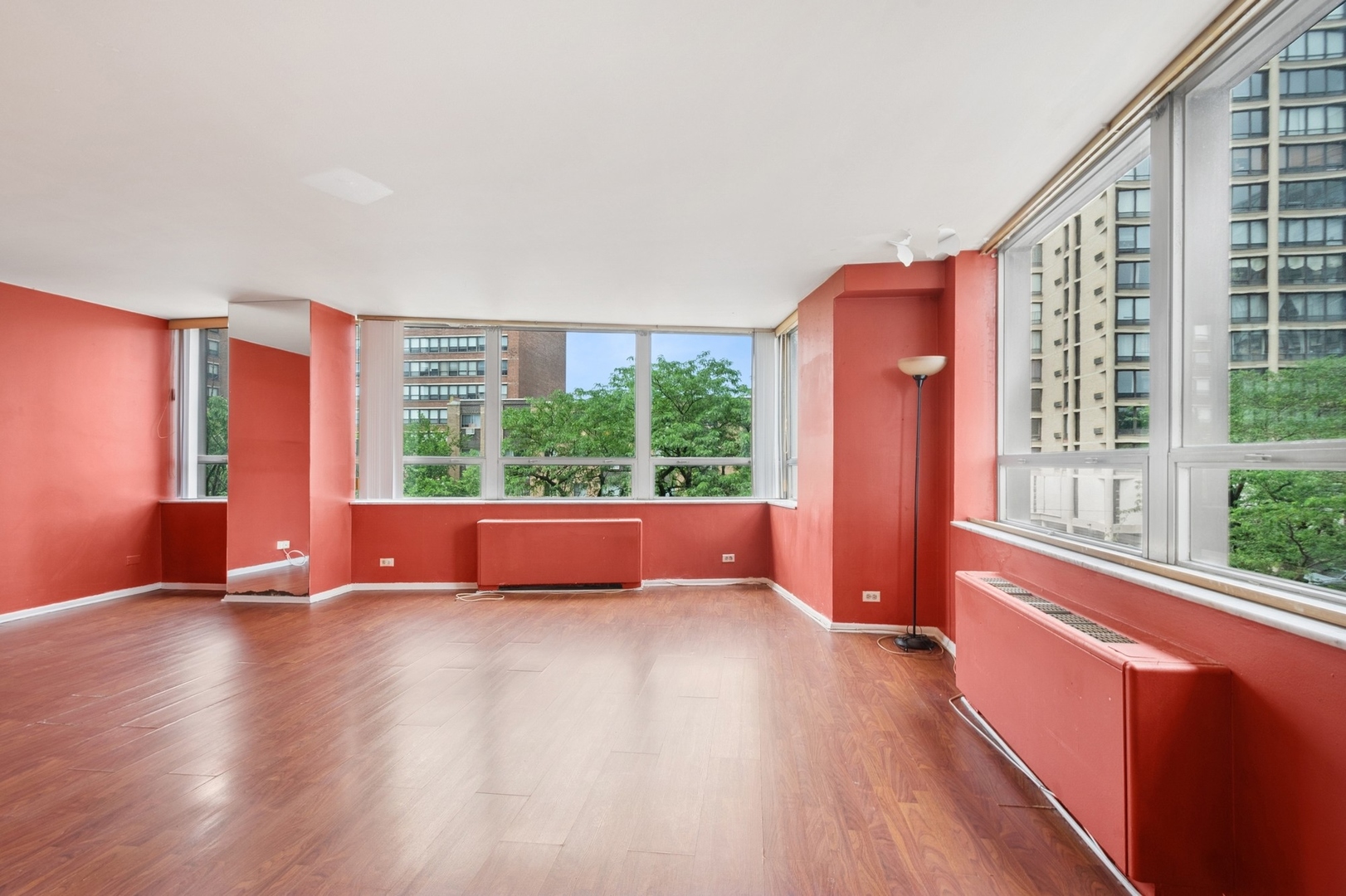 5701 N Sheridan Road 3B