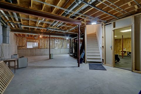 Tiny photo for 77 BRIDLEPATH Drive, Lindenhurst, IL 60046 (MLS # 12517547)