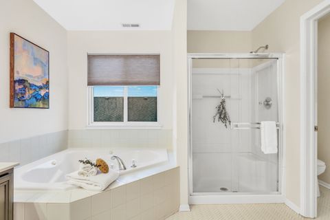 Tiny photo for 77 BRIDLEPATH Drive, Lindenhurst, IL 60046 (MLS # 12517547)