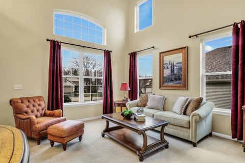 Tiny photo for 77 BRIDLEPATH Drive, Lindenhurst, IL 60046 (MLS # 12517547)