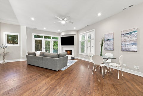 Tiny photo for 1314 N CLEVELAND Avenue #2S, Chicago, IL 60610 (MLS # 12755471)