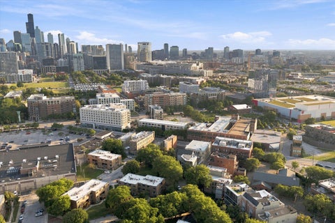 Tiny photo for 1314 N CLEVELAND Avenue #2S, Chicago, IL 60610 (MLS # 12755471)