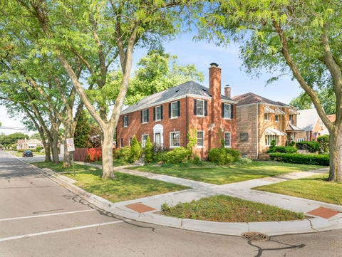 Tiny photo for 7500 W Wabansia Avenue, Elmwood Park, IL 60707 (MLS # 12744460)