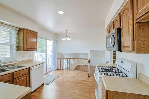 Tiny photo for 1901 Kingsley Drive, Schaumburg, IL 60194 (MLS # 12486410)