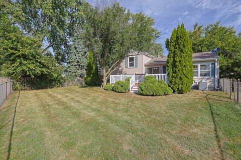 Tiny photo for 1901 Kingsley Drive, Schaumburg, IL 60194 (MLS # 12486410)