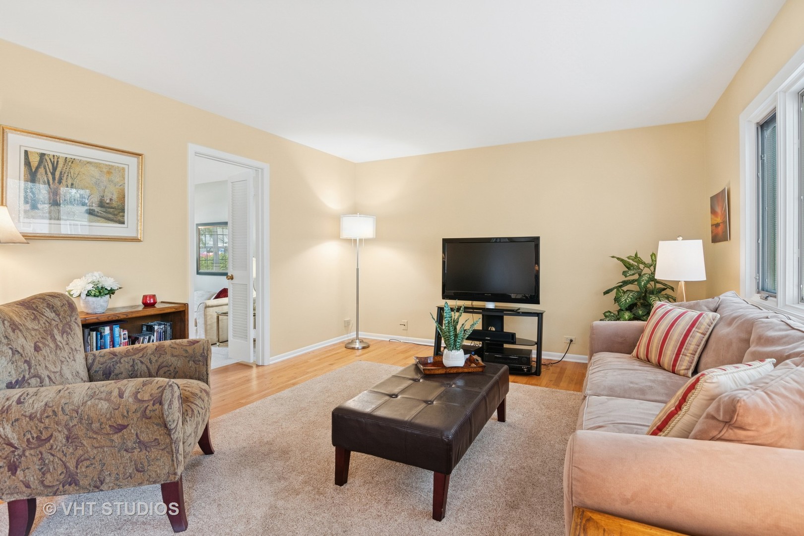 566 Northampton Circle