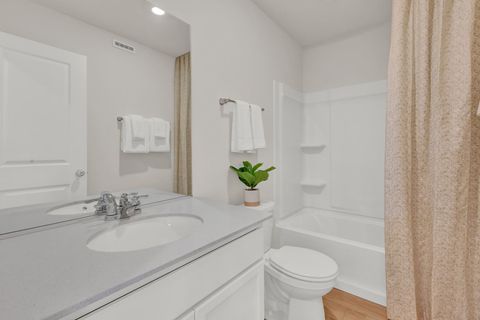 Tiny photo for 5912 Hawkweed Drive #07501, Naperville, IL 60564 (MLS # 12470928)
