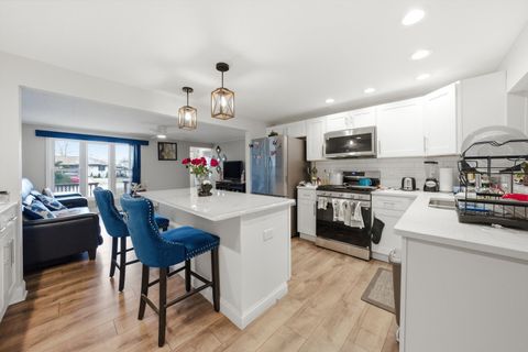 Tiny photo for 8945 S Corcoran Road, Hometown, IL 60456 (MLS # 12569106)