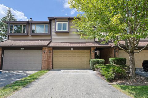 Photo of 1008 Arbor Court, Mount Prospect, IL 60056 (MLS # 12453809)