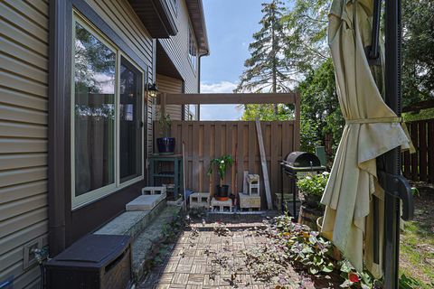 Tiny photo for 1008 Arbor Court, Mount Prospect, IL 60056 (MLS # 12453809)