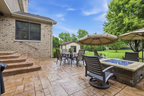 Tiny photo for 1018 S Ahrens Avenue, Lombard, IL 60148 (MLS # 12646362)