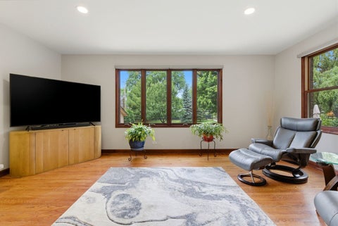 Tiny photo for 1018 S Ahrens Avenue, Lombard, IL 60148 (MLS # 12646362)