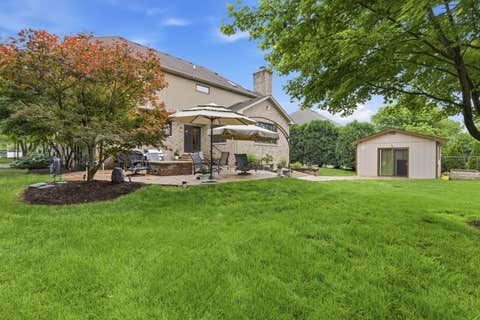 Tiny photo for 1018 S Ahrens Avenue, Lombard, IL 60148 (MLS # 12646362)