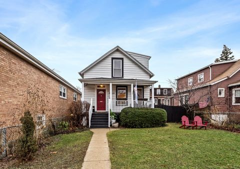 Tiny photo for 5229 W Carmen Avenue, Chicago, IL 60630 (MLS # 12310542)