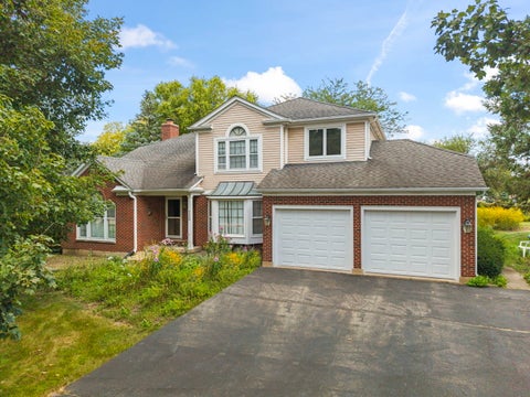 Photo of 730 Cambridge Place, Sycamore, IL 60178 (MLS # 12779099)
