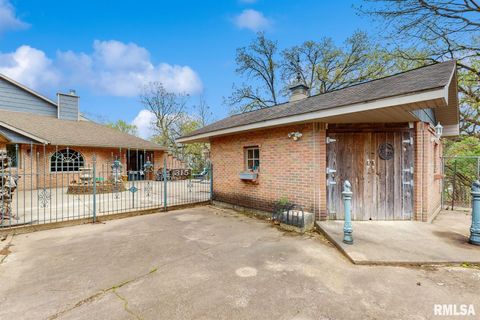 Tiny photo for 315 N 9TH Street, Clinton, IA 52732 (MLS # QC4262787)