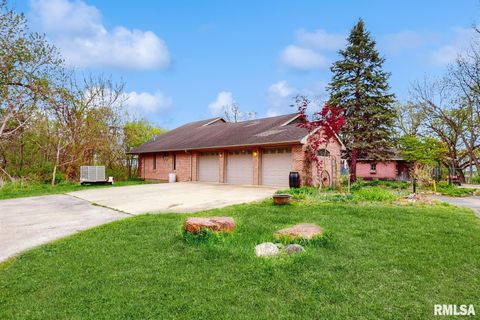 Tiny photo for 315 N 9TH Street, Clinton, IA 52732 (MLS # QC4262787)