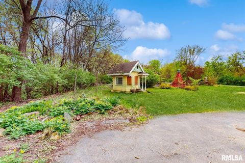 Tiny photo for 315 N 9TH Street, Clinton, IA 52732 (MLS # QC4262787)