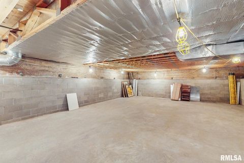 Tiny photo for 315 N 9TH Street, Clinton, IA 52732 (MLS # QC4262787)