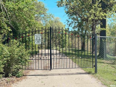 Tiny photo for 315 N 9TH Street, Clinton, IA 52732 (MLS # QC4262787)