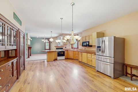 Tiny photo for 315 N 9TH Street, Clinton, IA 52732 (MLS # QC4262787)