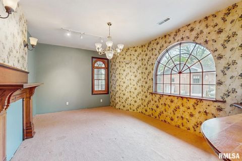 Tiny photo for 315 N 9TH Street, Clinton, IA 52732 (MLS # QC4262787)