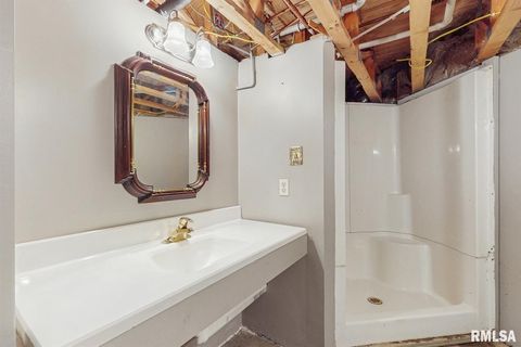 Tiny photo for 315 N 9TH Street, Clinton, IA 52732 (MLS # QC4262787)