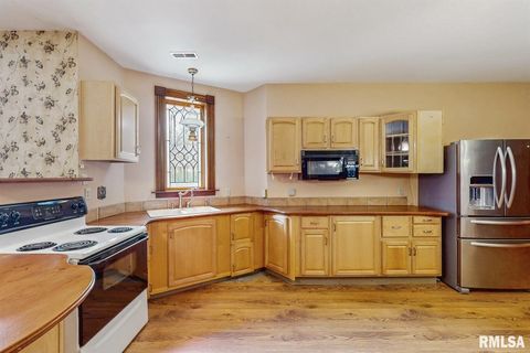 Tiny photo for 315 N 9TH Street, Clinton, IA 52732 (MLS # QC4262787)