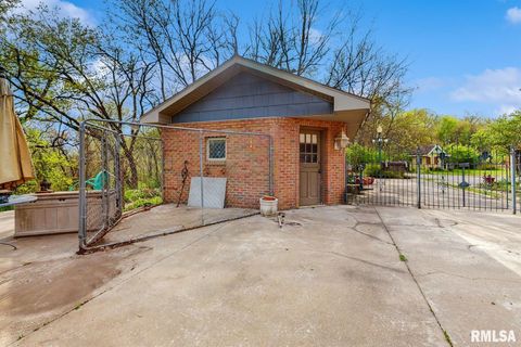 Tiny photo for 315 N 9TH Street, Clinton, IA 52732 (MLS # QC4262787)