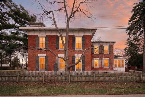 Photo of 628 Buchanan Street, Belvidere, IL 61008 (MLS # 12608976)