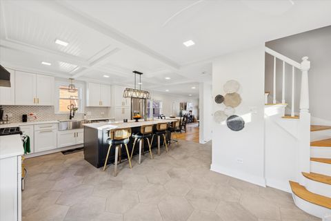 Tiny photo for 9710 S HARDING Avenue, Evergreen Park, IL 60805 (MLS # 12517679)