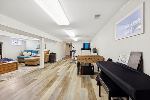 Tiny photo for 9710 S HARDING Avenue, Evergreen Park, IL 60805 (MLS # 12517679)