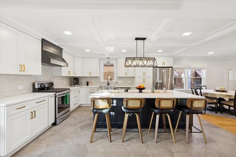 Tiny photo for 9710 S HARDING Avenue, Evergreen Park, IL 60805 (MLS # 12517679)