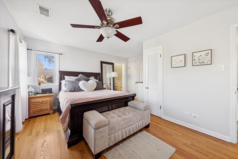 Tiny photo for 9710 S HARDING Avenue, Evergreen Park, IL 60805 (MLS # 12517679)