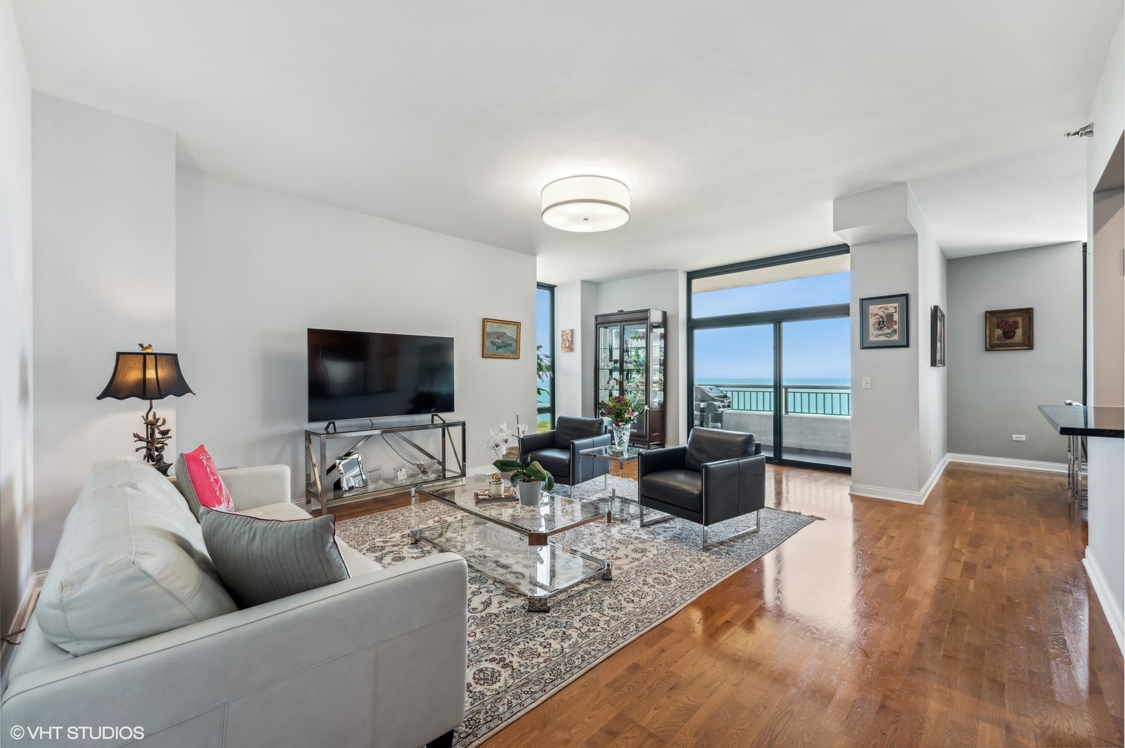 1160 S MICHIGAN Avenue 3805