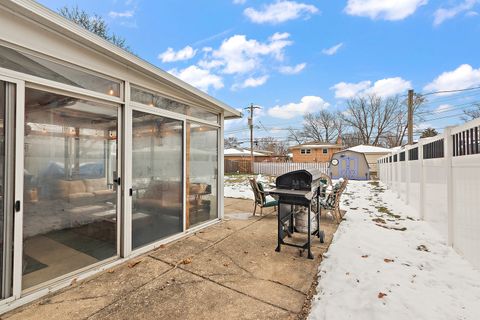 Tiny photo for 10657 Laramie Avenue, Oak Lawn, IL 60453 (MLS # 12532812)