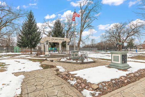Tiny photo for 10657 Laramie Avenue, Oak Lawn, IL 60453 (MLS # 12532812)