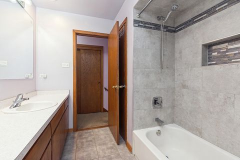 Tiny photo for 10657 Laramie Avenue, Oak Lawn, IL 60453 (MLS # 12532812)