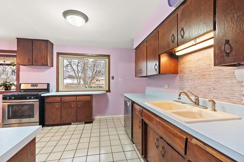 Tiny photo for 10657 Laramie Avenue, Oak Lawn, IL 60453 (MLS # 12532812)
