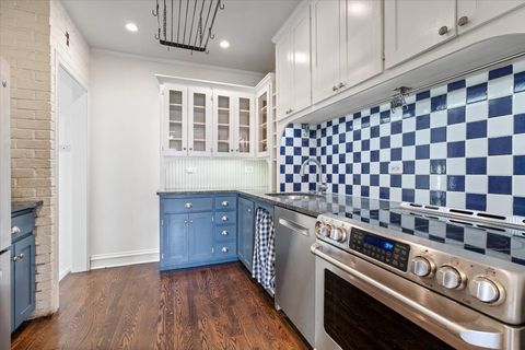 Tiny photo for 545 S Evergreen Avenue, Arlington Heights, IL 60005 (MLS # 12640267)