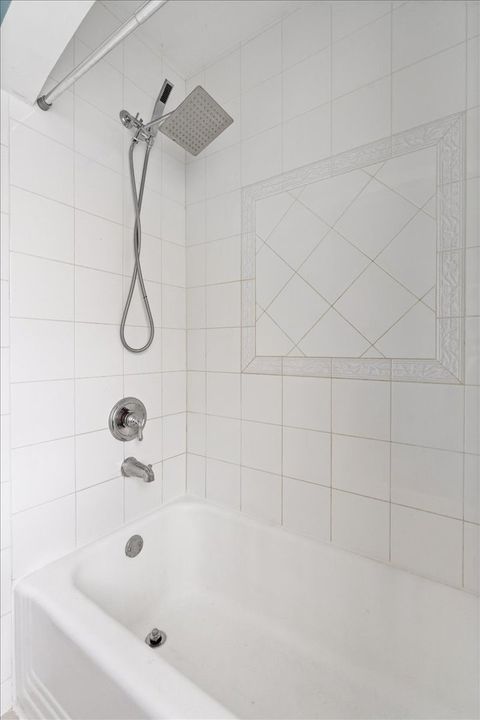 Tiny photo for 545 S Evergreen Avenue, Arlington Heights, IL 60005 (MLS # 12640267)