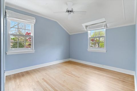 Tiny photo for 545 S Evergreen Avenue, Arlington Heights, IL 60005 (MLS # 12640267)