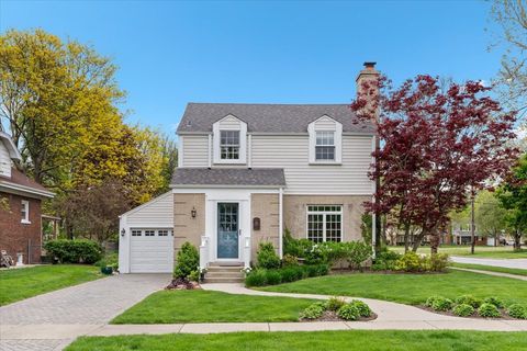 Photo of 545 S Evergreen Avenue, Arlington Heights, IL 60005 (MLS # 12640267)