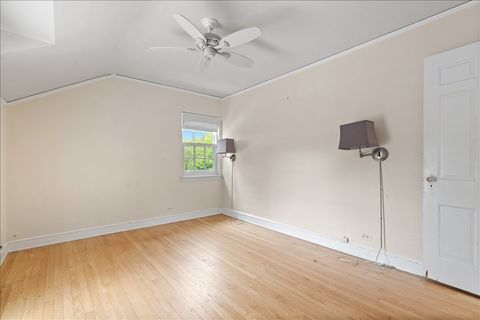 Tiny photo for 545 S Evergreen Avenue, Arlington Heights, IL 60005 (MLS # 12640267)