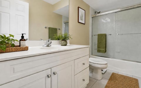 Tiny photo for 404 CALLIE Court #1A, Morton Grove, IL 60053 (MLS # 12637001)