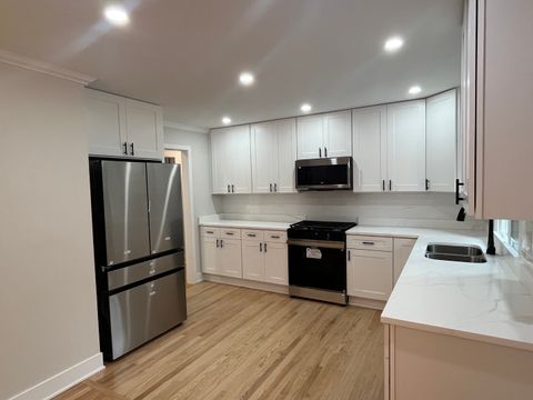 Tiny photo for 403 Burlington Avenue, Clarendon Hills, IL 60514 (MLS # 12494207)