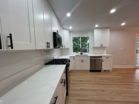 Tiny photo for 403 Burlington Avenue, Clarendon Hills, IL 60514 (MLS # 12494207)