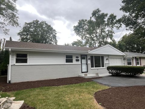 Tiny photo for 403 Burlington Avenue, Clarendon Hills, IL 60514 (MLS # 12494207)
